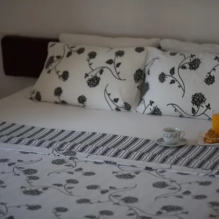 Luxury * Μπούντβα
