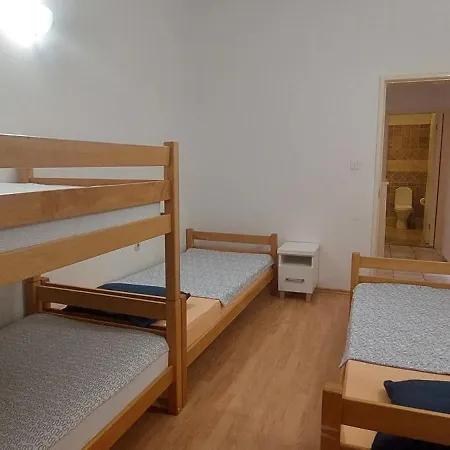 Luxury Μπούντβα
