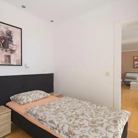 Luxury Διαμέρισμα Μπούντβα