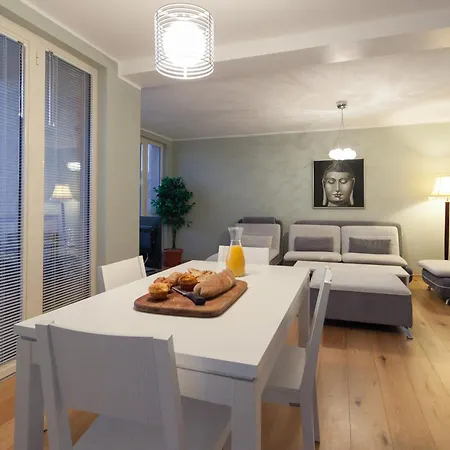 Luxury Μπούντβα